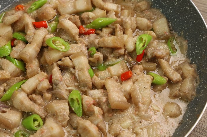 How to cook bicol express pinoy style