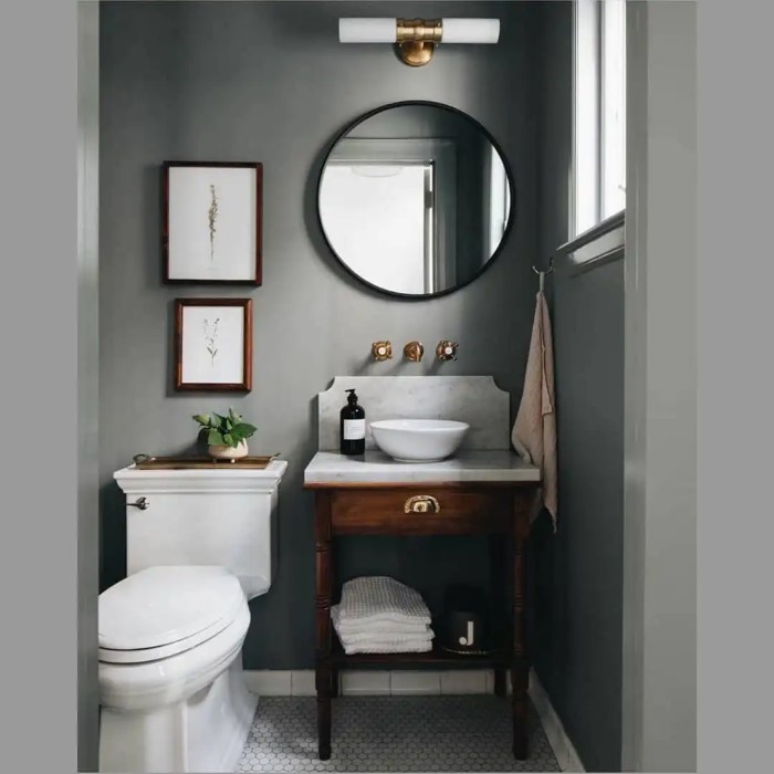 How to decorate a narrow powder room