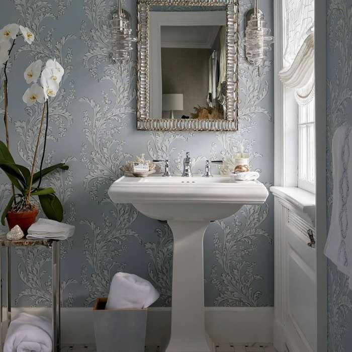 How to decorate a narrow powder room